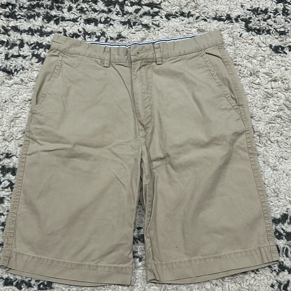 Men’s Tommy Hilfiger shorts size 32